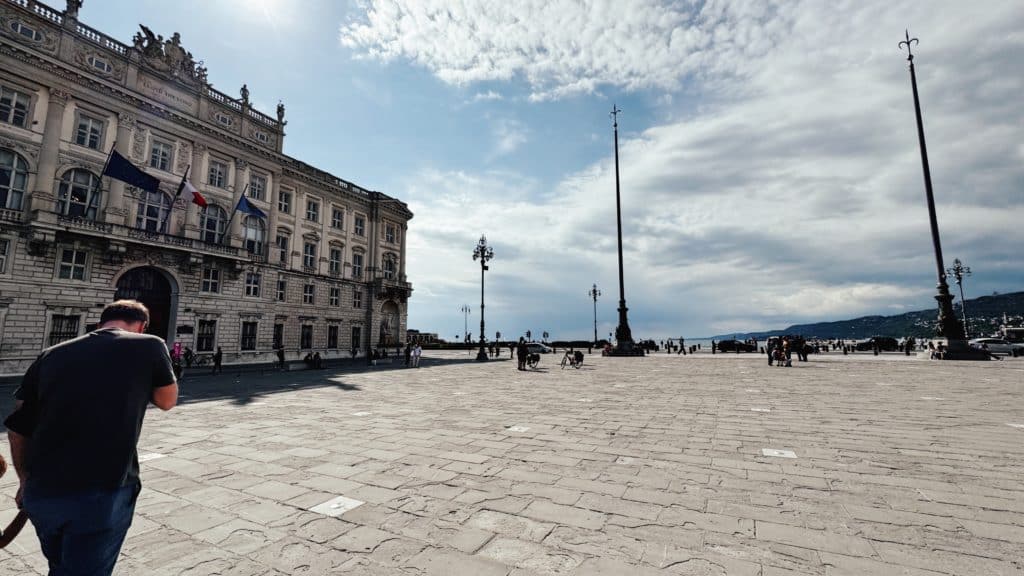 Feuerwehr Zettling beim Kameradschaftsausflug 2025 in Triest – gemeinsames Wochenende mit kulturellen Eindrücken, Ausflügen und kameradschaftlichem Miteinander