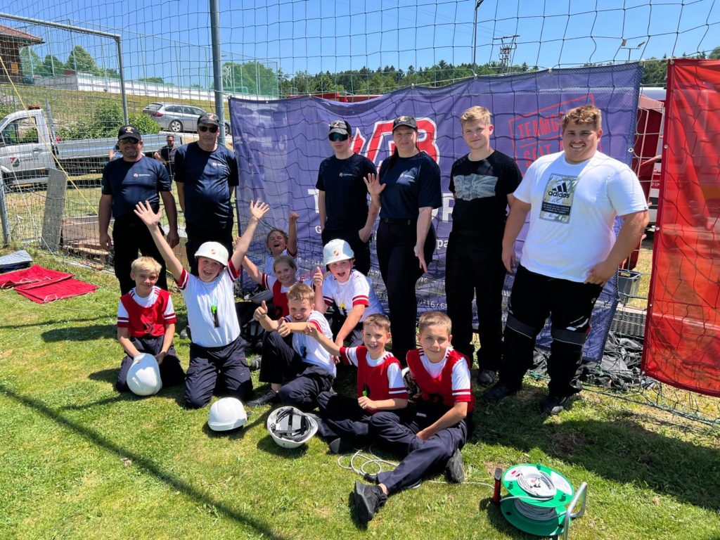 Feuerwehrjugend Zettling beim Bereichsfeuerwehrjugend-Bewerbsspiel 2025 in Kumberg – erfolgreich mit vier Gruppen in den Kategorien Bronze und Silber vertreten