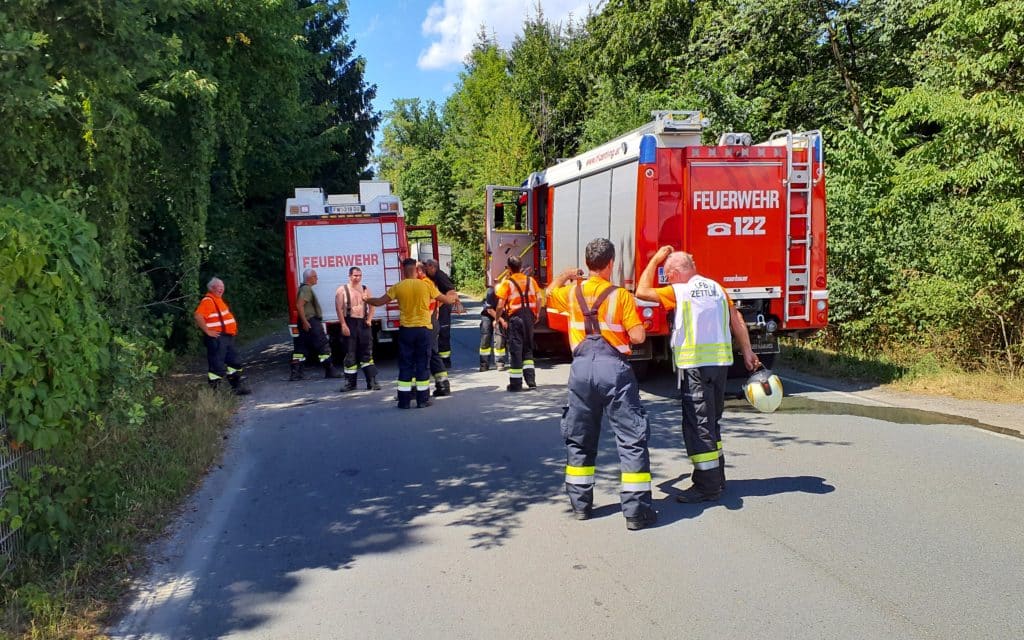 Feuerwehr Zettling beim Einsatz am 29.06.2025 – Brandeinsätze im Schachenwald, umfassender Löschangriff und Kontrolle mit Wärmebildkamera