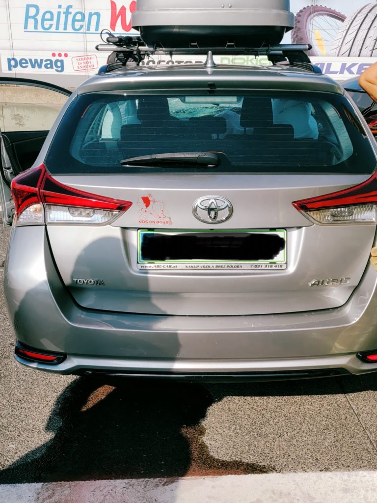 Einsatzkräfte der Feuerwehren Zettling und Unterpremstätten beim gemeinsamen Einsatz auf der A9 – Verkehrsunfall mit verletzten Personen, technische Hilfeleistung und Verkehrssicherung