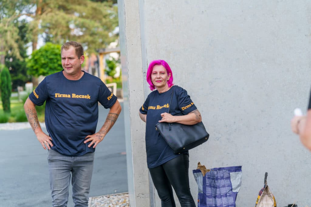 Abschlussfeier der Bienenwiese der Feuerwehrjugend Zettling am 11. Juni 2025 – mit Unterstützern, Sponsoren, Bürgermeister Dr. Matthias Pokorn, Vizebürgermeisterin Ingrid Baumhackl und gemütlichem Ausklang an der Feuerschale