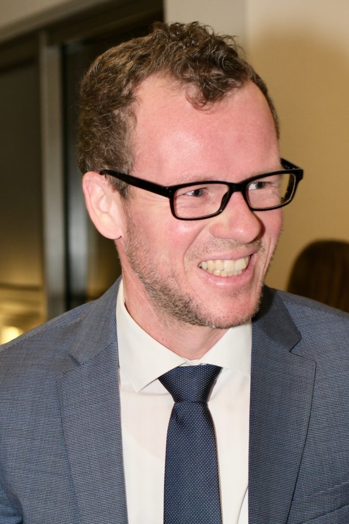 Feuer & Flamme – Eindrücke vom Ball der Freiwilligen Feuerwehr Zettling im Festsaal mit Musik, Tanz und ausgelassener Stimmung