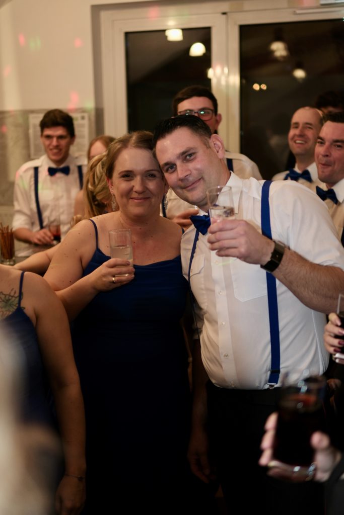 Feuer & Flamme – Eindrücke vom Ball der Freiwilligen Feuerwehr Zettling im Festsaal mit Musik, Tanz und ausgelassener Stimmung