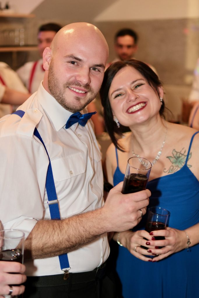 Feuer & Flamme – Eindrücke vom Ball der Freiwilligen Feuerwehr Zettling im Festsaal mit Musik, Tanz und ausgelassener Stimmung