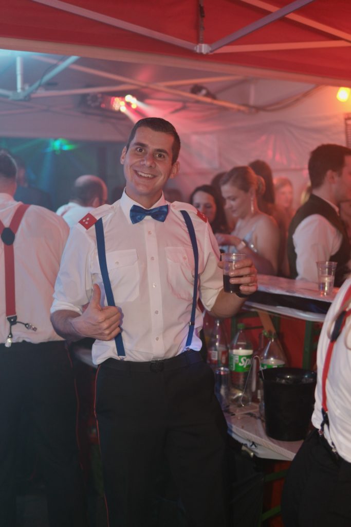 Feuer & Flamme – Eindrücke vom Ball der Freiwilligen Feuerwehr Zettling im Festsaal mit Musik, Tanz und ausgelassener Stimmung