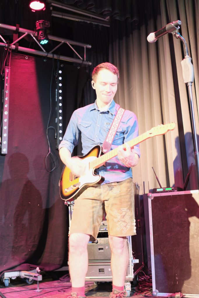 Feuer & Flamme – Eindrücke vom Ball der Freiwilligen Feuerwehr Zettling im Festsaal mit Musik, Tanz und ausgelassener Stimmung