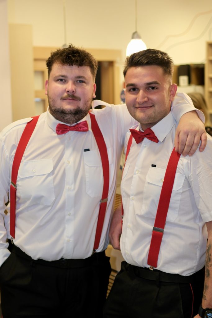 Feuer & Flamme – Eindrücke vom Ball der Freiwilligen Feuerwehr Zettling im Festsaal mit Musik, Tanz und ausgelassener Stimmung